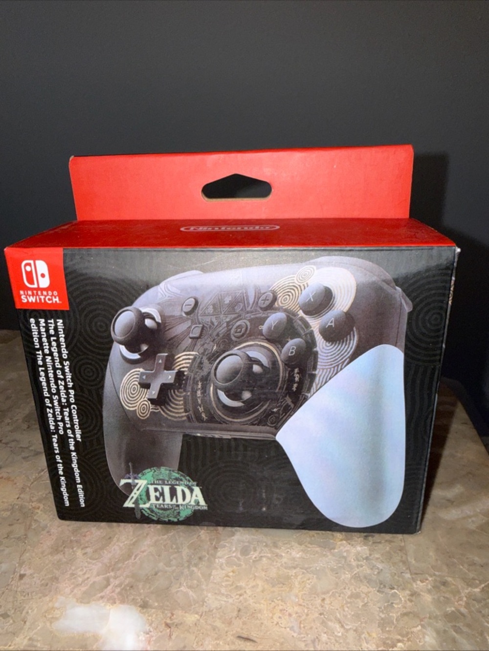 Nintendo Switch Pro Controller - The Legend of Zelda: Tears of the Kingdom NEW